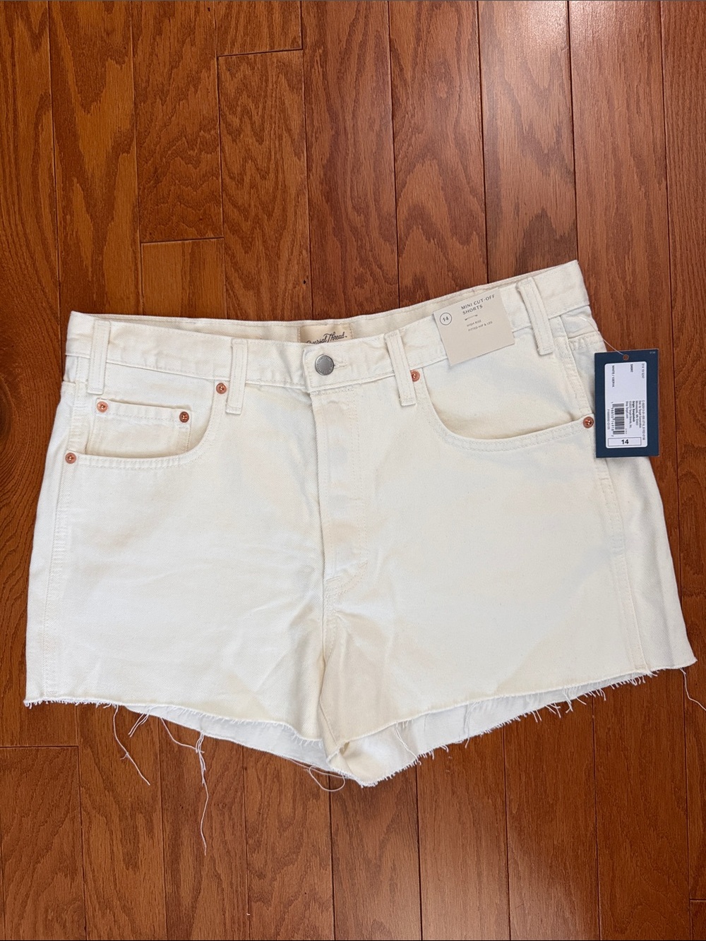 Universal Thread Cream High-Rise Mini Denim Jean Shorts 14 NWT